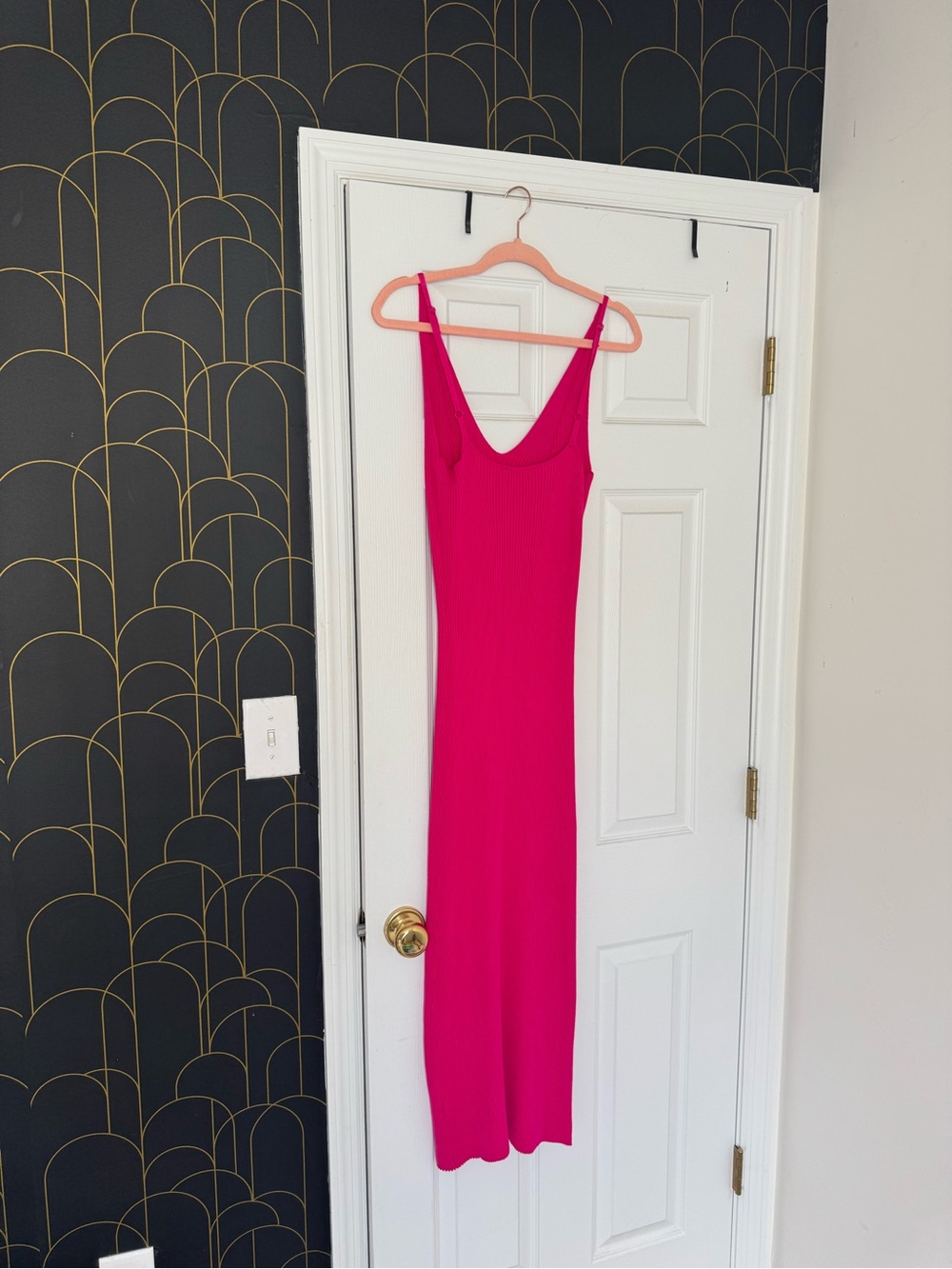 Freshman Hot Pink Ribbed V-Neck Midi Dress - Picture 4 of 6